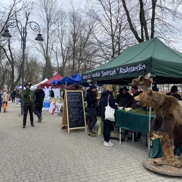 Domowe wypieki, wędliny i ozdoby. Tak wyglądał V powiatowy kiermasz wielkanocny