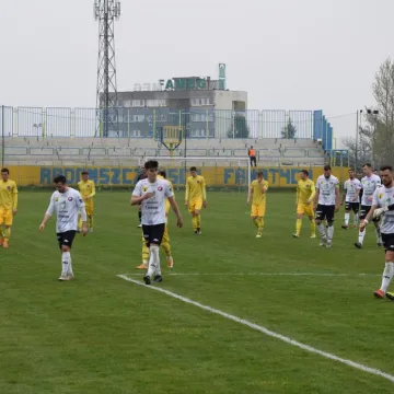 RKS Radomsko remisuje z Huraganem Morąg