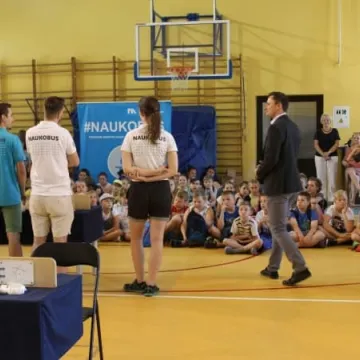 Naukobus odwiedził Publiczną Szkołę Podstawową nr 4 w Radomsku