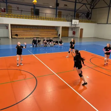 Wystartowała Amatorska Liga Siatkówki Kobiet w Radomsku