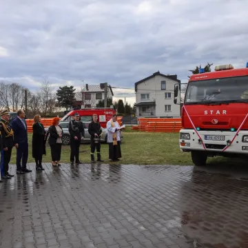 OSP Folwarki w KSRG. Przekazano wóz strażacki