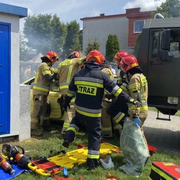 Symulacja wypadku i zarządzanie kryzysowe. Trening 9. Łódzkiej Brygady OT w Radomsku