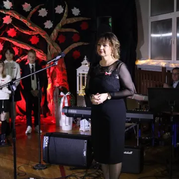 Koncert „Tobie Polsko” w PSP nr 8 w Radomsku
