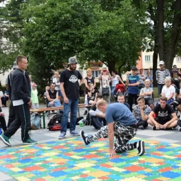 Breakdance na placu 3 Maja