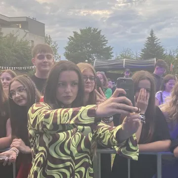 Pełne emocji koncerty w Radomsku. Scena parku Solidarności tętniła życiem