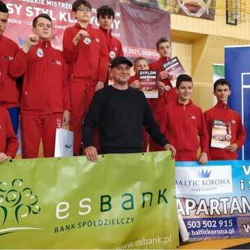 Senior i młodzicy ZKS Radomsko z medalami w Dębicy