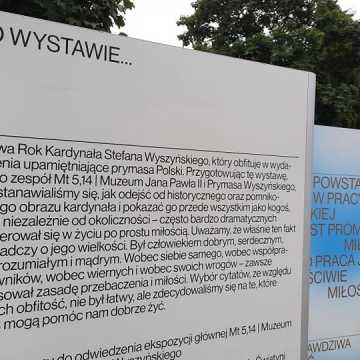 Plenerowa wystawa „Czas to miłość” oficjalnie otwarta w Radomsku