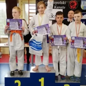 Złoty team Klubu Karate Radnori