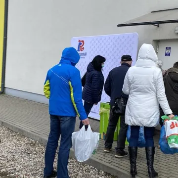 Oddali puszki, otrzymali sadzonki