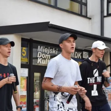 Koncert Enter Crvsh na zakończenie lata