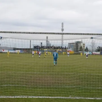 RKS Radomsko remisuje z Bronią Radom 1:1