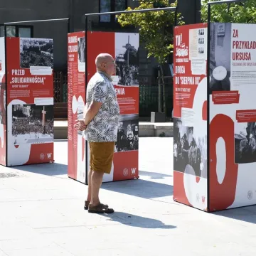 Piotrków Tryb.: wystawa o Solidarności otwarta