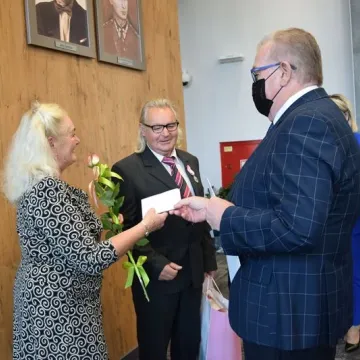 „Złoci” małżonkowie odznaczeni medalami