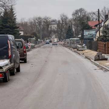 Połączenie łódzkiego ze śląskim. Modernizacja drogi w Ciężkowicach w toku