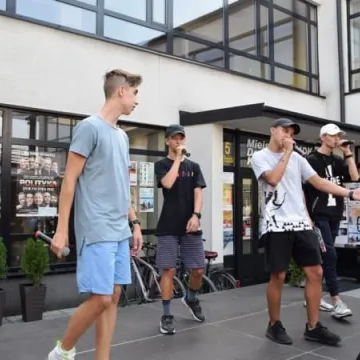 Koncert Enter Crvsh na zakończenie lata