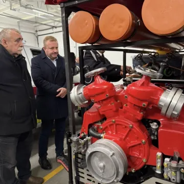 Nowy rozdział w historii OSP Dąbrówka. Jednostka zyskała nowoczesne wyposażenie