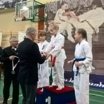 Grad medali karateków „Randori”