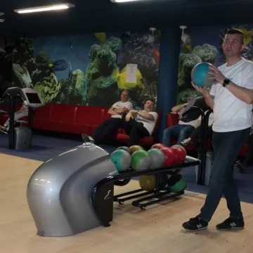 Samorządowcy grali w kręgle