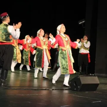 Koncert zespołów folklorystycznych w MDK