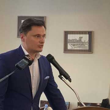 Wojewoda Łódzki wręczył w Radomsku umowy na dofinansowanie inwestycji drogowych