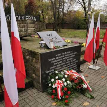 Władze Radomska upamiętniły rocznicę odzyskania niepodległości