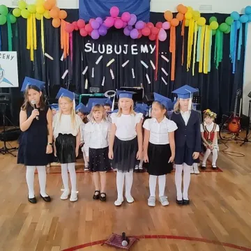 Pierwszaki ślubowały w PSP nr 7 w Radomsku