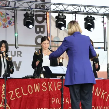 Międzynarodowe rytmy i smaki podczas Festiwalu Kultur Narodów  w Przedborzu