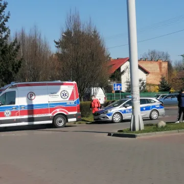 Karetka zderzyła się z samochodem osobowym