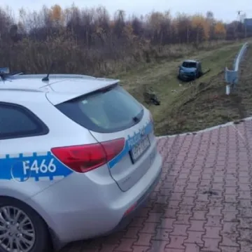 Po pijanemu wjechał do rowu na obwodnicy Radomska