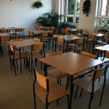 Piotrków Tryb.: SP2 z nową kuchnią i stołówką