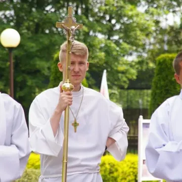 Boże Ciało w Radomsku. Z powodu epidemii procesje wokół kościołów