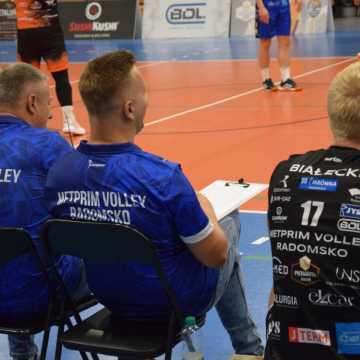 METPRIM Volley Radomsko odprawił debiutanta ze Skierniewic