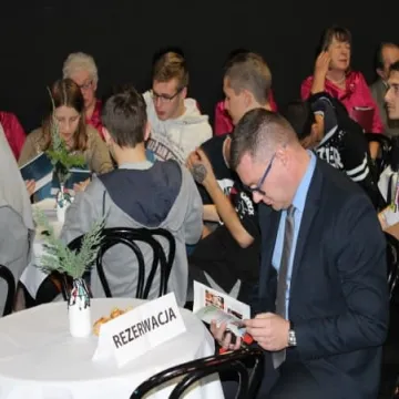 Wieczornica Węgierska w MDK