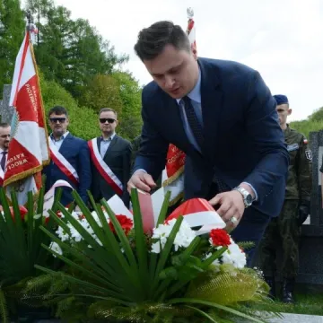 W Bąkowej Górze upamiętniono zamordowanych żołnierzy KWP