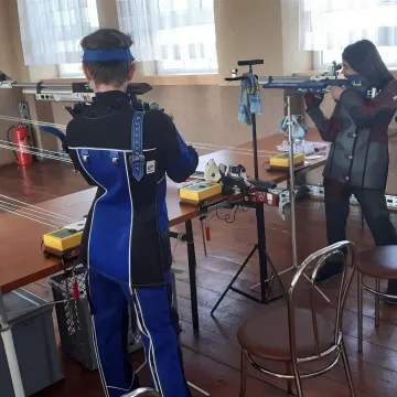 Strzeleckie sukcesy zawodników OKSS „10-tka”