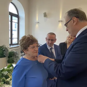 Razem przez pół wieku. Medale trafiły do dziesięciu par