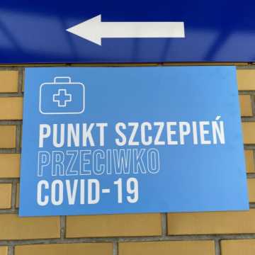 Wolne szczepionki przeciw COVID-19 w szpitalu w Radomsku