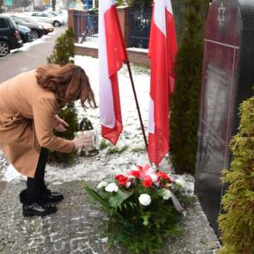 Władze Radomska i powiatu upamiętniły Ofiary Holocaustu