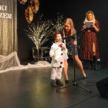 Przedszkolaki recytowały „zimowe” wierszyki w MDK w Radomsku