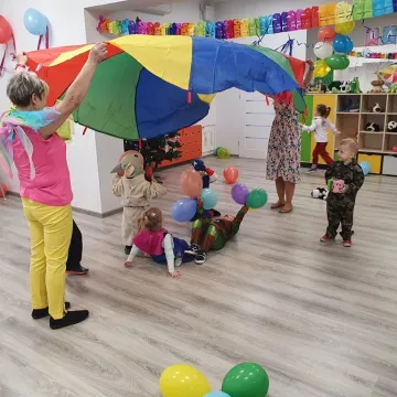 To ich pierwszy taki bal...