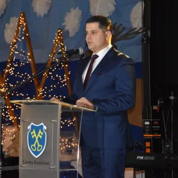 Kamieńsk. Nowa tradycja spotkań opłatkowych pracowników oświaty