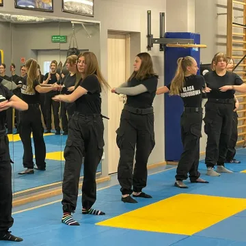 Uczniowie klas mundurowych z Radomska uczestniczyli w manewrach WOT