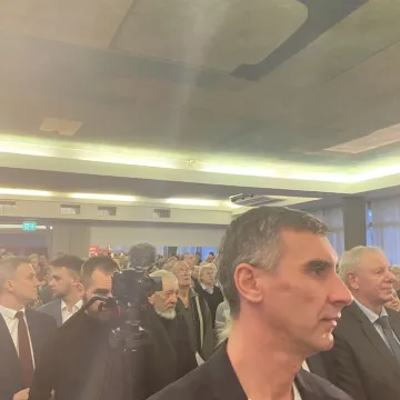 Tłumy na spotkaniu z Przemysławem Czarnkiem w Radomsku