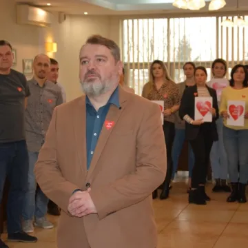 „Z sercem dla Amelki”. Charytatywna akcja radomszczańskiego starostwa