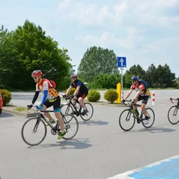 Turystyczny rajd przez powiat