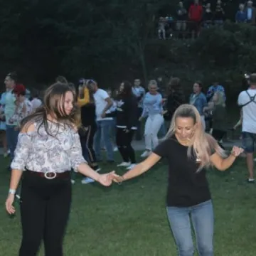 Letnie granie z Happysad