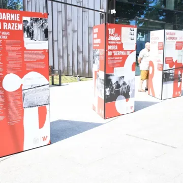 Piotrków Tryb.: wystawa o Solidarności otwarta