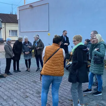 Mieszkańcy ul. Chopina w Radomsku domagają się remontu drogi