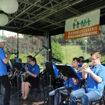 Piknik integracyjny z atrakcjami