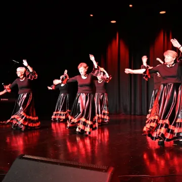 UTW „Wiem Więcej” zaprosił na benefis „Moniuszkowców”